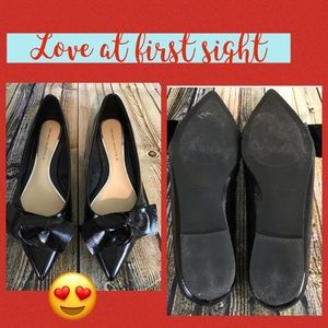 Beautiful Black Bow Patent Leather Shoes 😍.